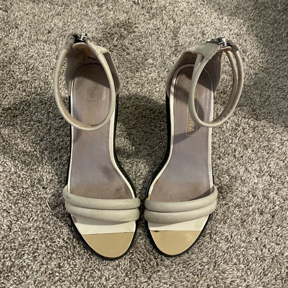 Sol Sana gray taupe heels